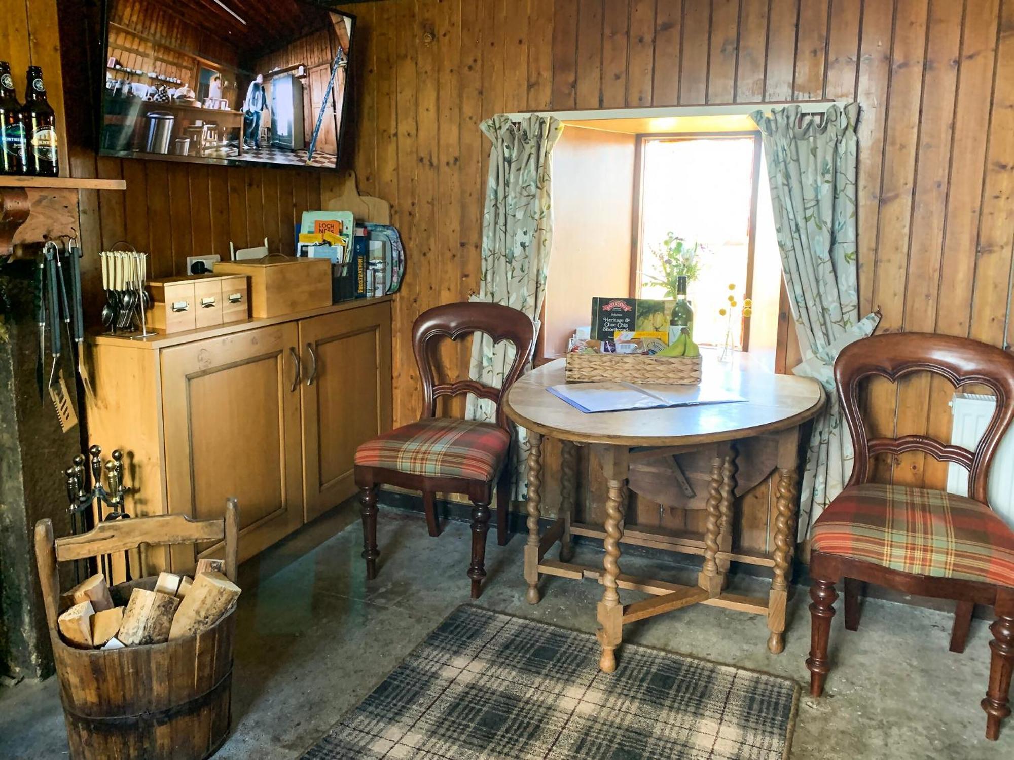 Mains Of Auchmedden Cottage Pennan ภายนอก รูปภาพ